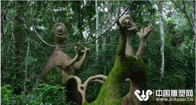 非洲森林发现神秘雕像 史前到访的外星人？