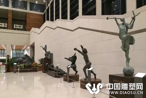 黄建华再向国博馆捐达利雕塑